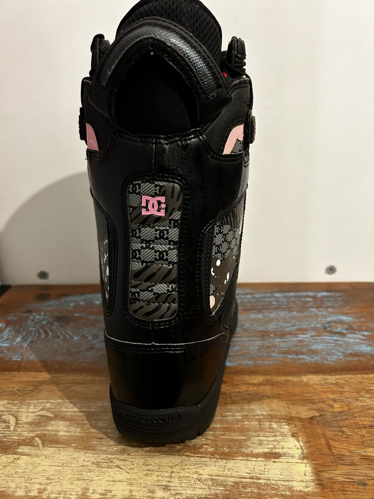 Boots snowboard DC 38