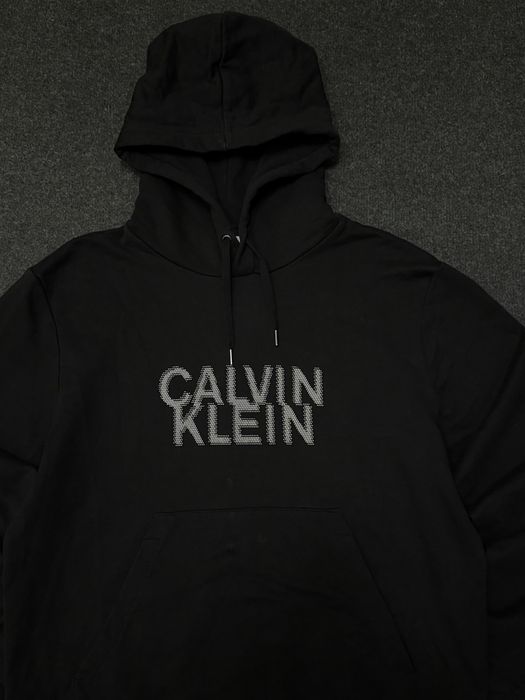 Съитчър Calvin Klein