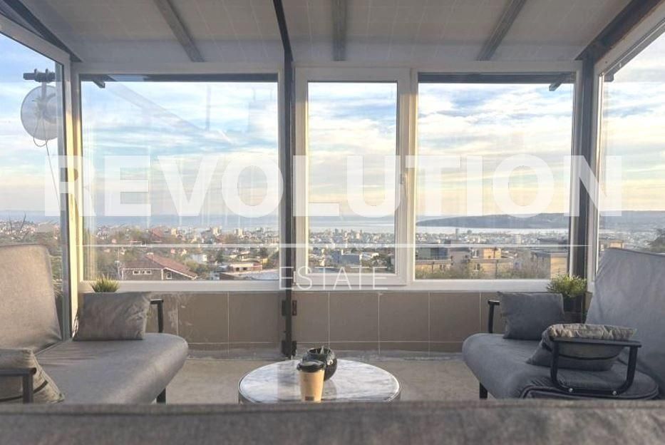 Къща в района на м-т Пчелина!