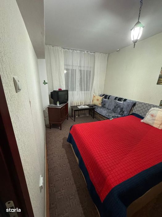 250 euro/luna, Inchiriere apartament  o camera, parter Micro 20