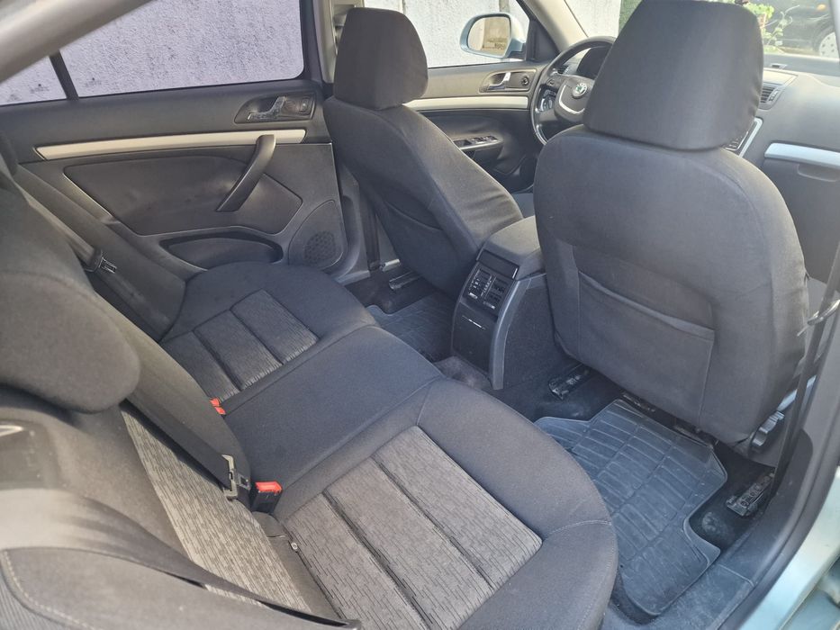 Skoda octavia 1.6 tdi 105cp 2011