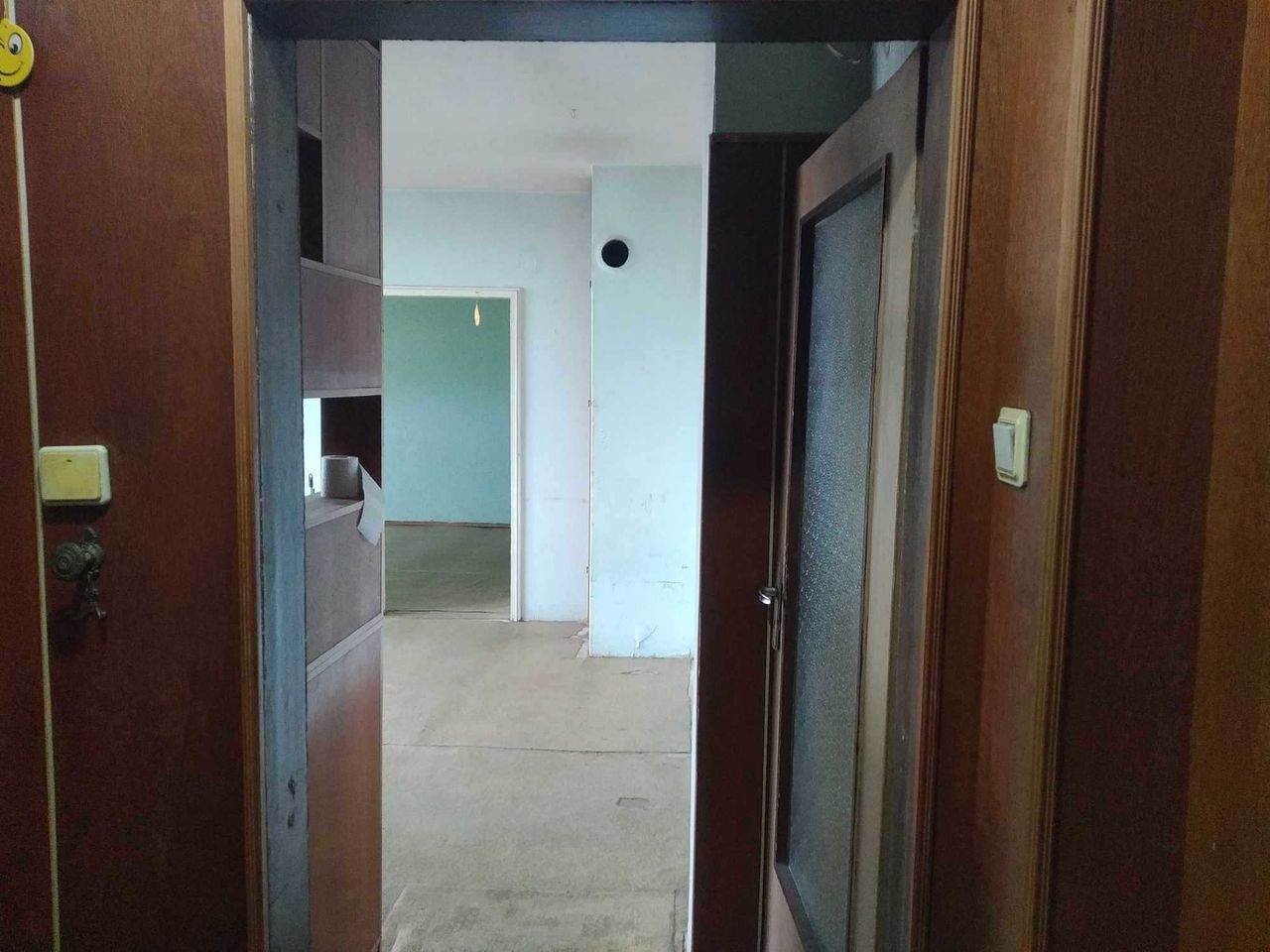 Продава се Тристаен апартамент в Севлиево - 62 кв.м за 617 €/кв.м - Снимка #2