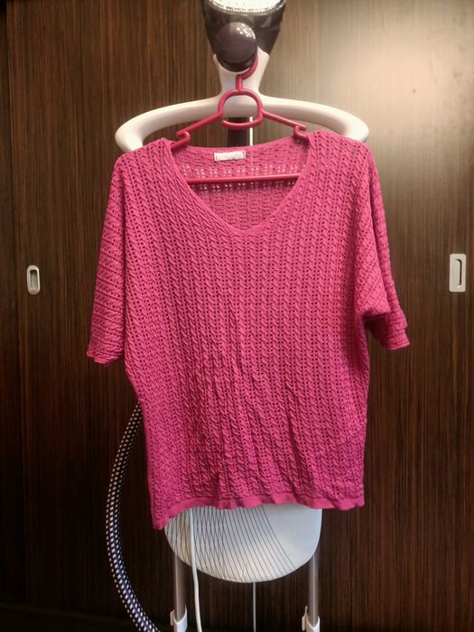 Vând tricouri dama mărimea L noi