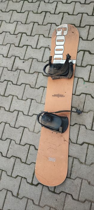 Snowboard vechi in stare buna