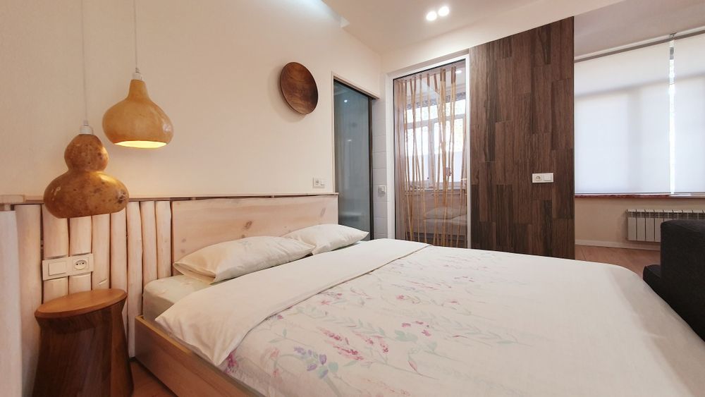 Сдаётся посуточно 1-комнатная на Ц4. Центр, чисто, конфидециально.