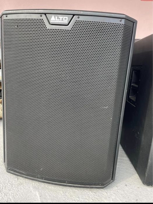 vând 2 subwoofer / Bass ALTO