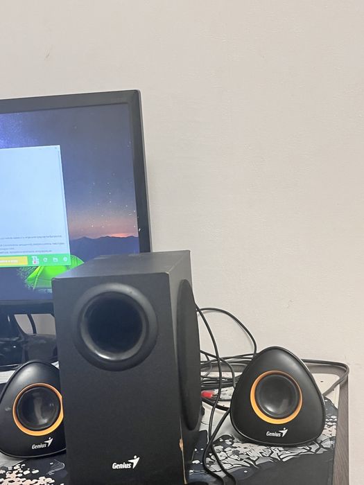 Продам колонки Genius