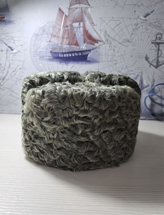 Продам ушанку.