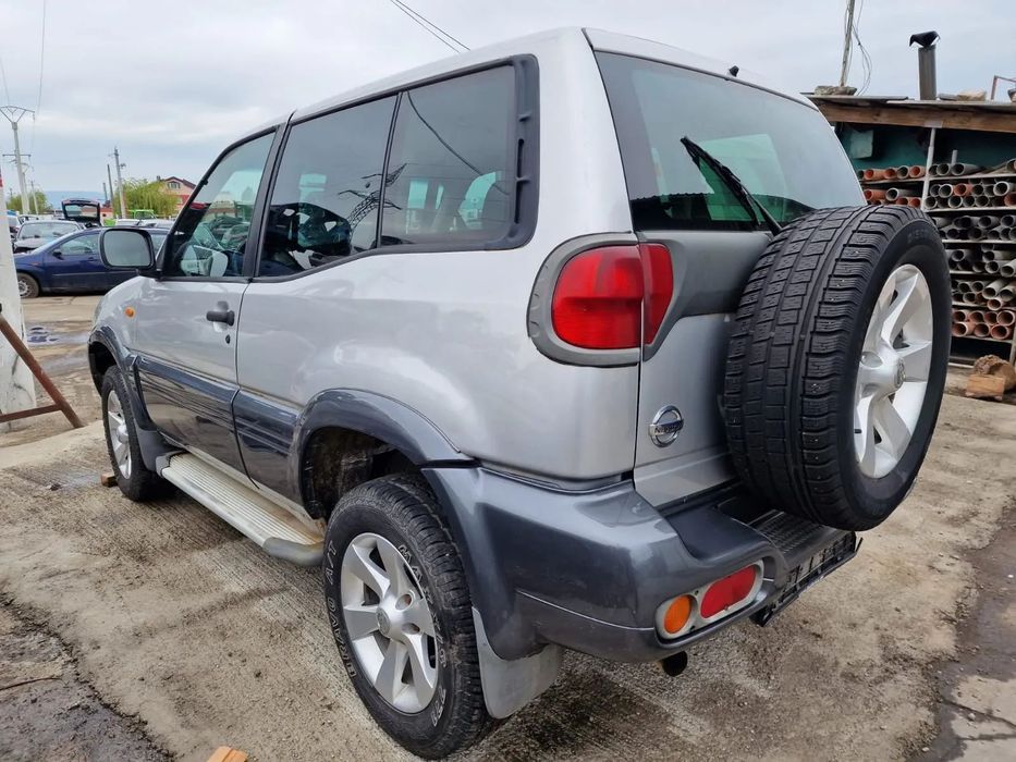 Dezmembram Nissan Terrano, 2 usi, an 2007, 3.0 Diesel, 4X4