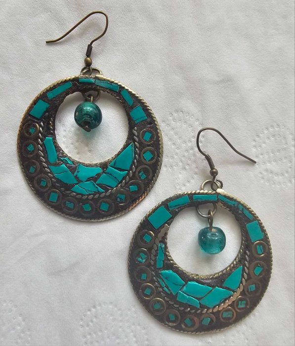 Красивые серьги.