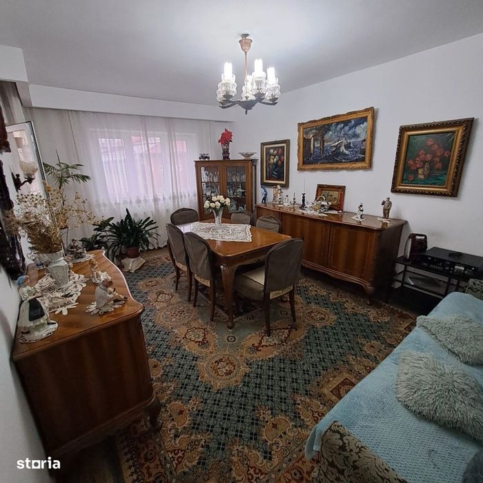Bogdan Voda apartament 3 camere decomandat etajul I