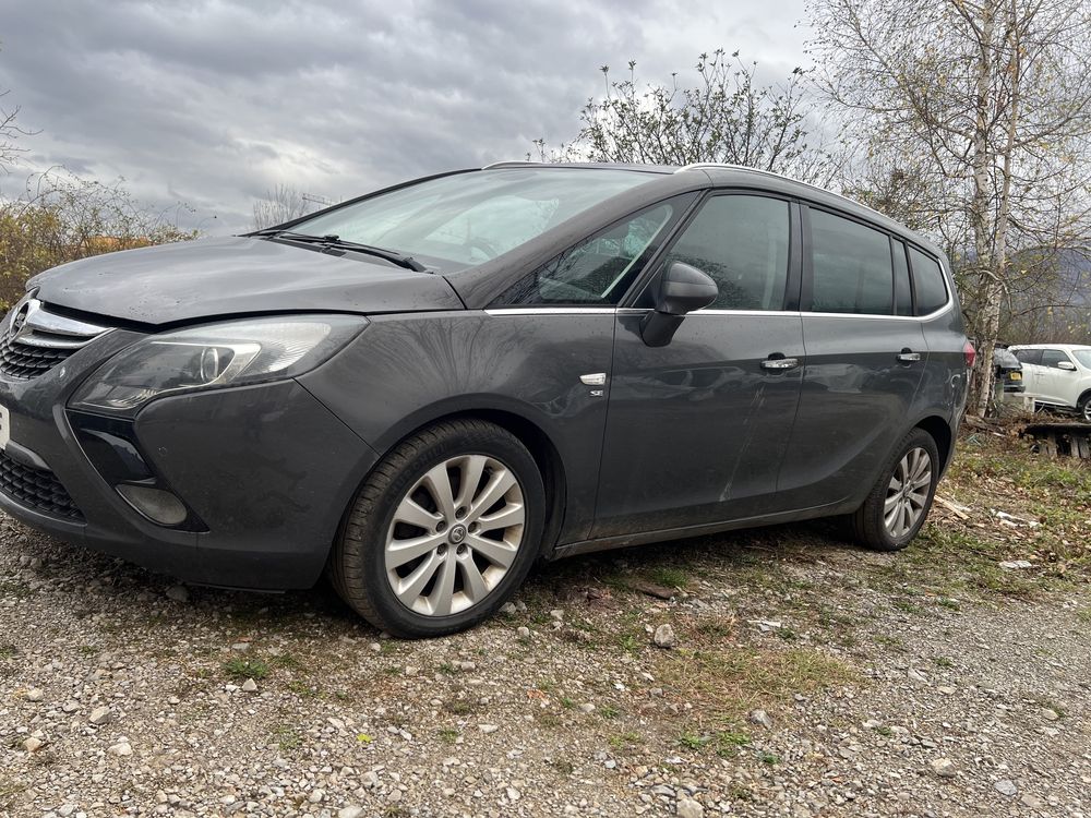 Opel Zafira C Tourer 2.0cdti 130 НА ЧАСТИ