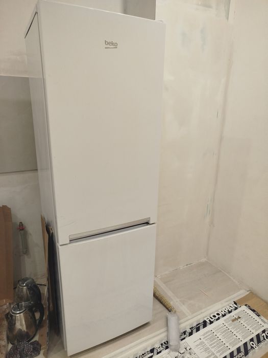 Холодильник Беко срочно
