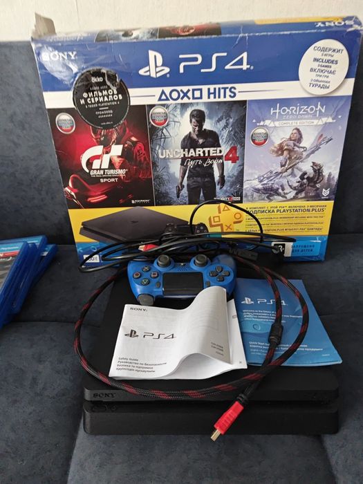 Игровая консоль PS4