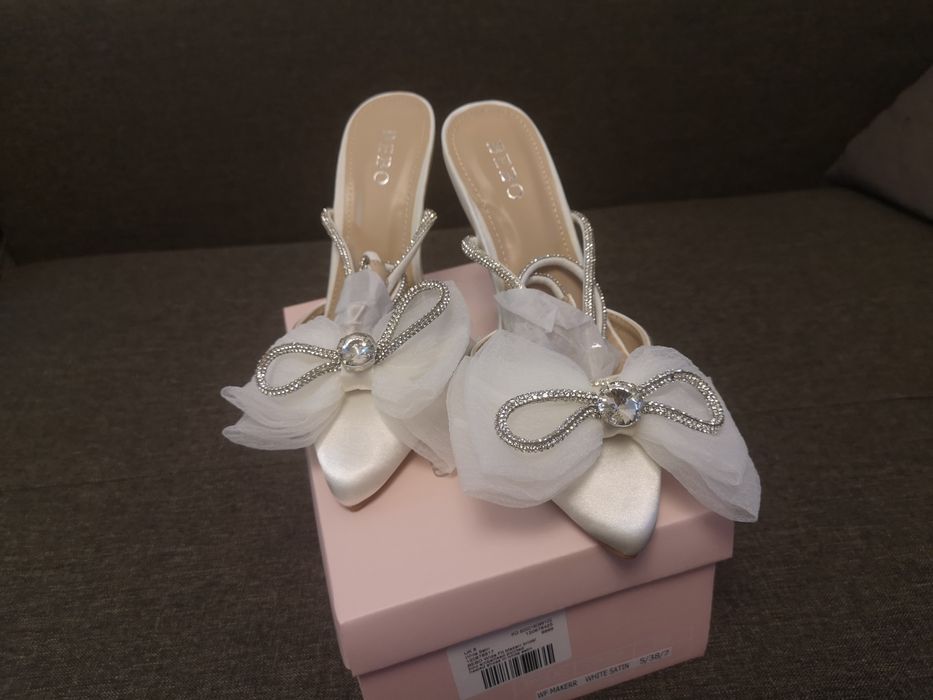 Pantofi stileto BEBO satin