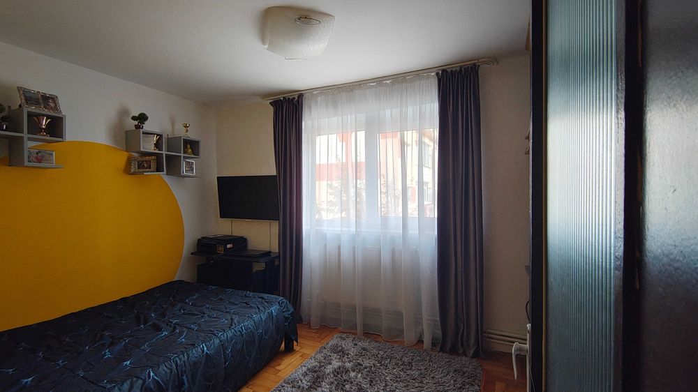 Apartament 2 camere zona Zamca