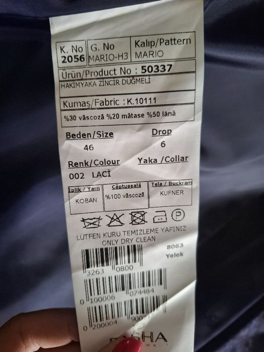 Vând costum mire