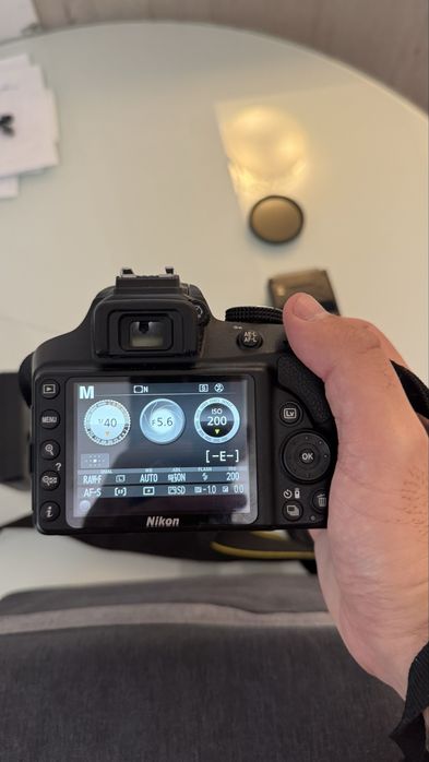 Фотоапрат Nikon D3400