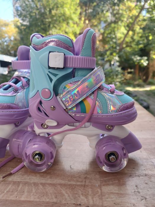 Нови кънки детски светещи