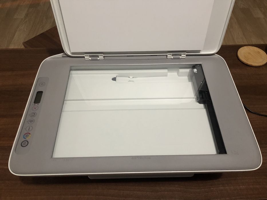 Imprimanta HP deskjet 2700e