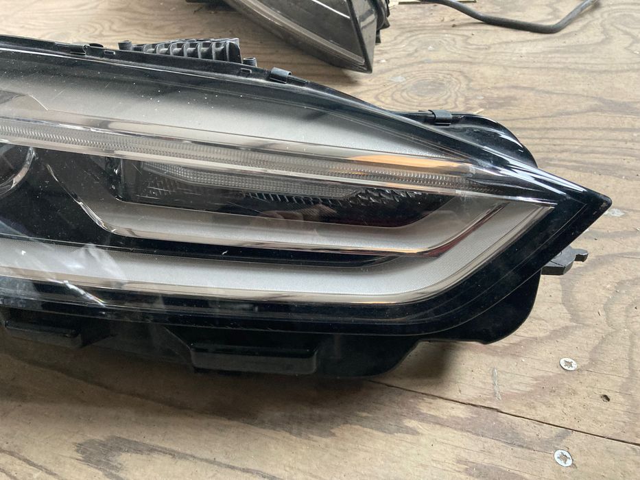 Оригинален Десен фар за Audi A5. 8W. 16-19. Bi-xennon.