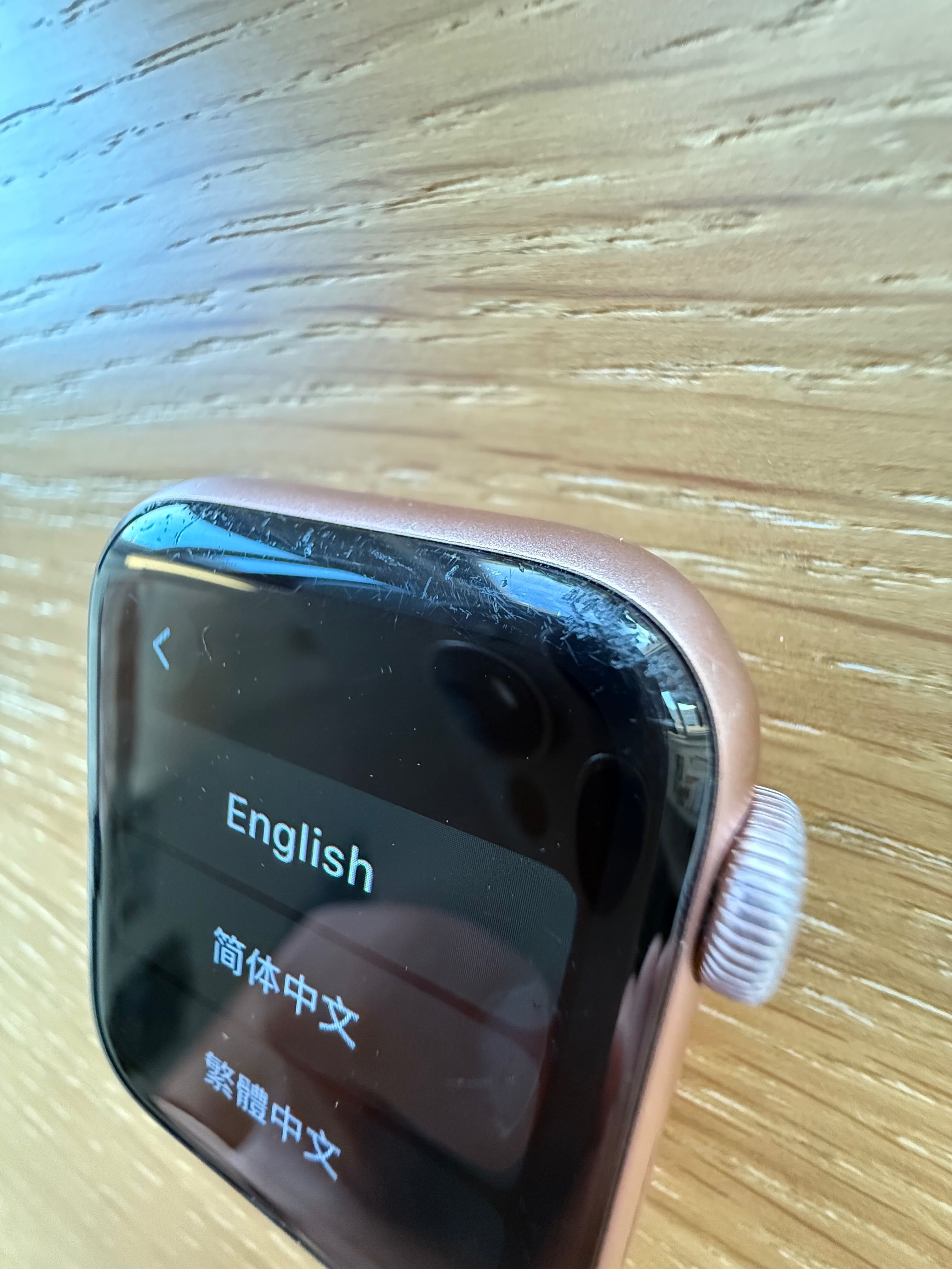 Apple Watch S6 (40mm, Pink Aluminum) с оригинална кутия и нова каишка