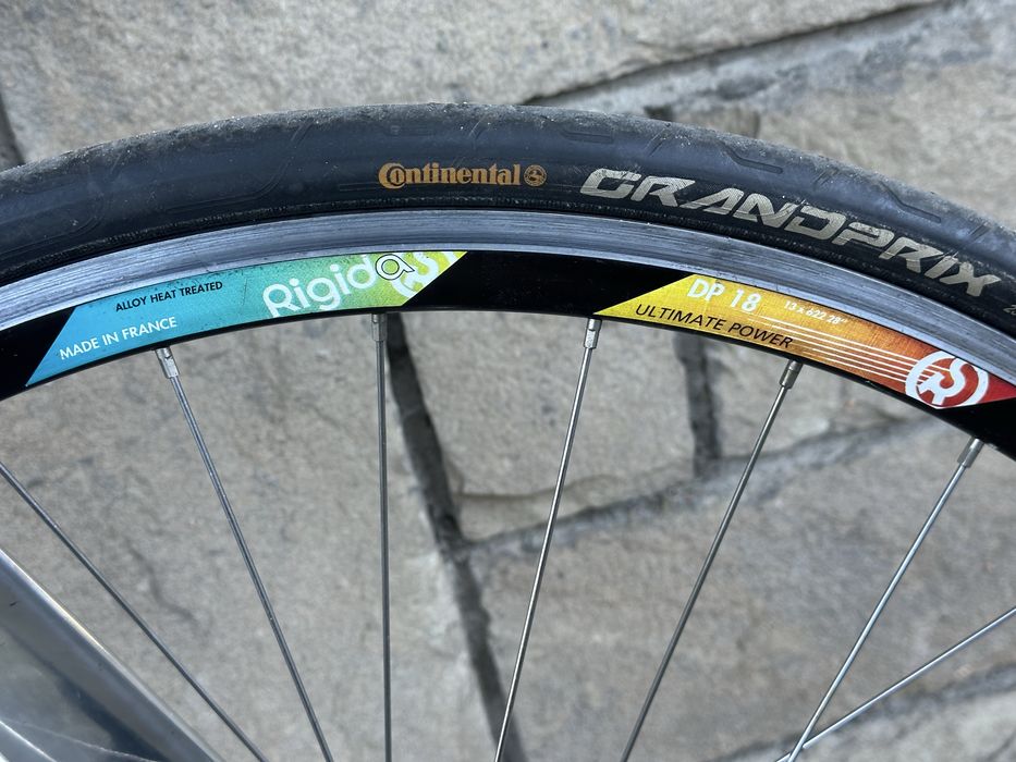 Шосеен велосипед VENUS SA CALOBRA