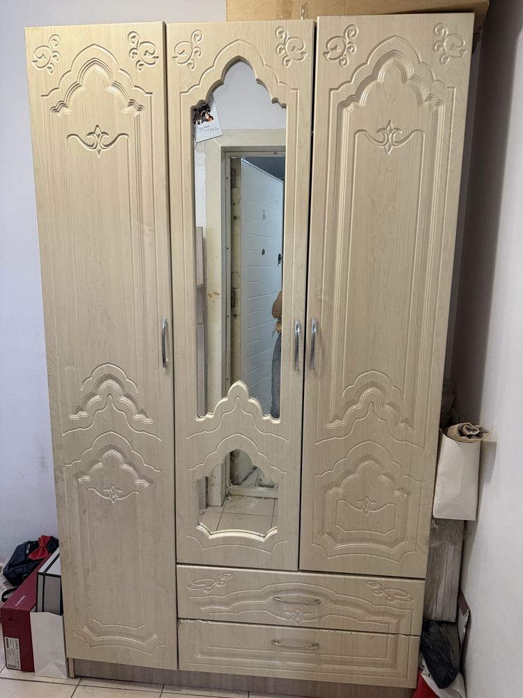 Продам шкаф б/у, в коридор или спальню
