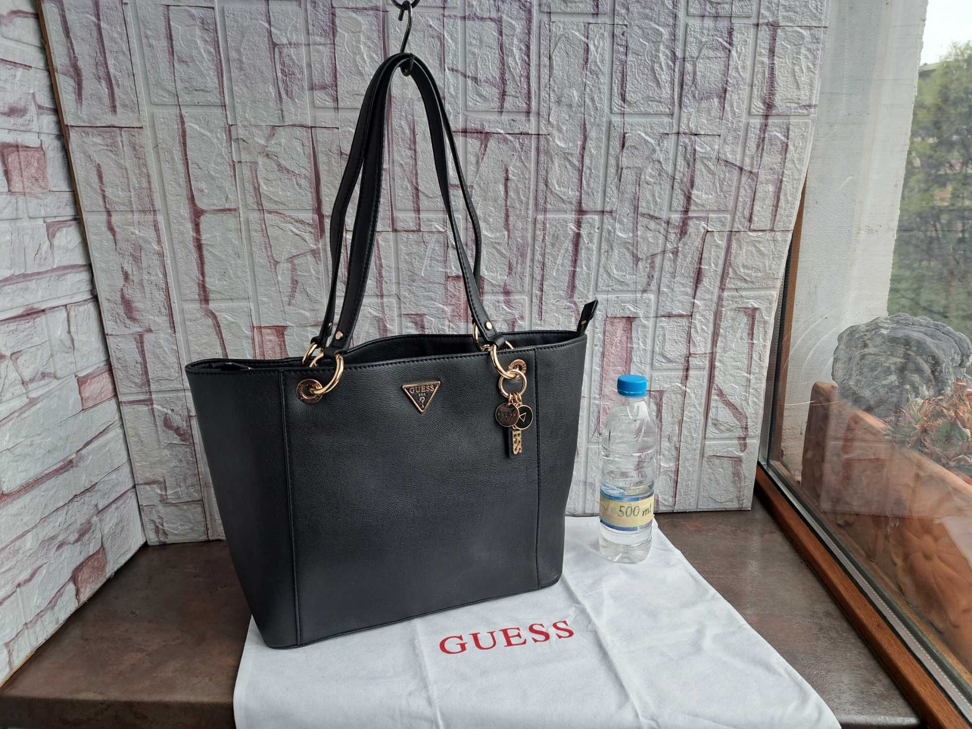 дамска чанта,GUESS-черна чанта,гес