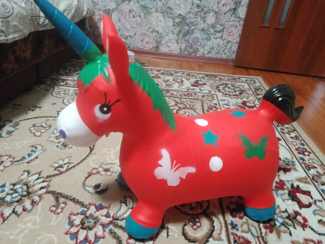 Продается надувной ослик