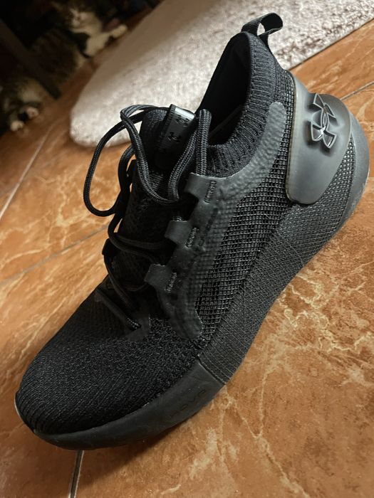 Adidasi Under armour