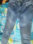 blugi albastri skinny