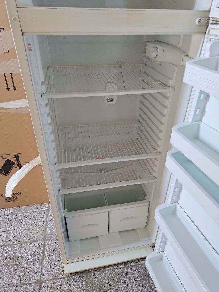 Хладилник Indesit