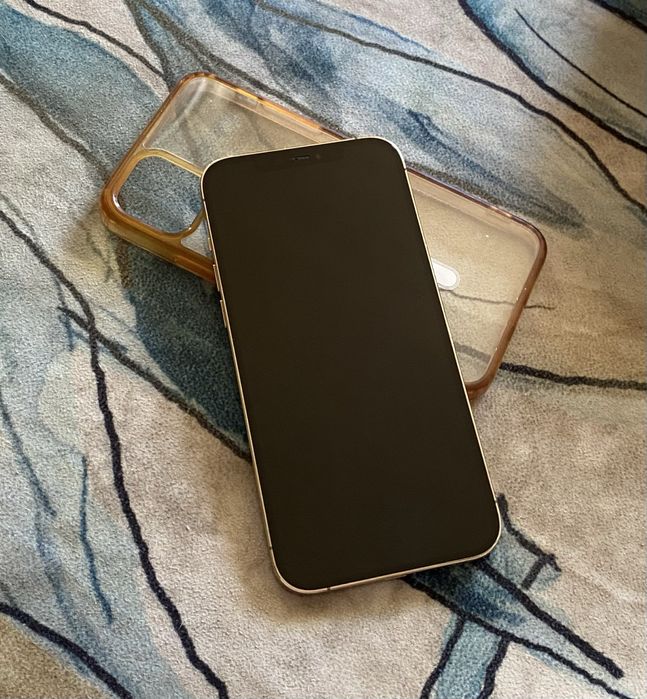 Vând iPhone 12 PRO MAX Gold !