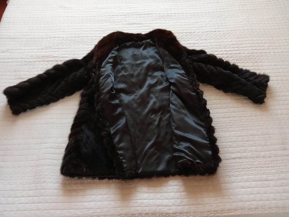 Haină din blană naturală