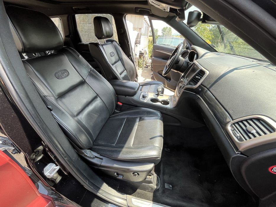 Продавам Jeep Grand Cherokee WK2 3.0crd на части