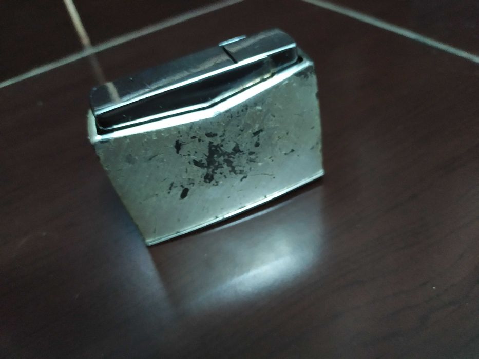 Bricheta Consul de salon