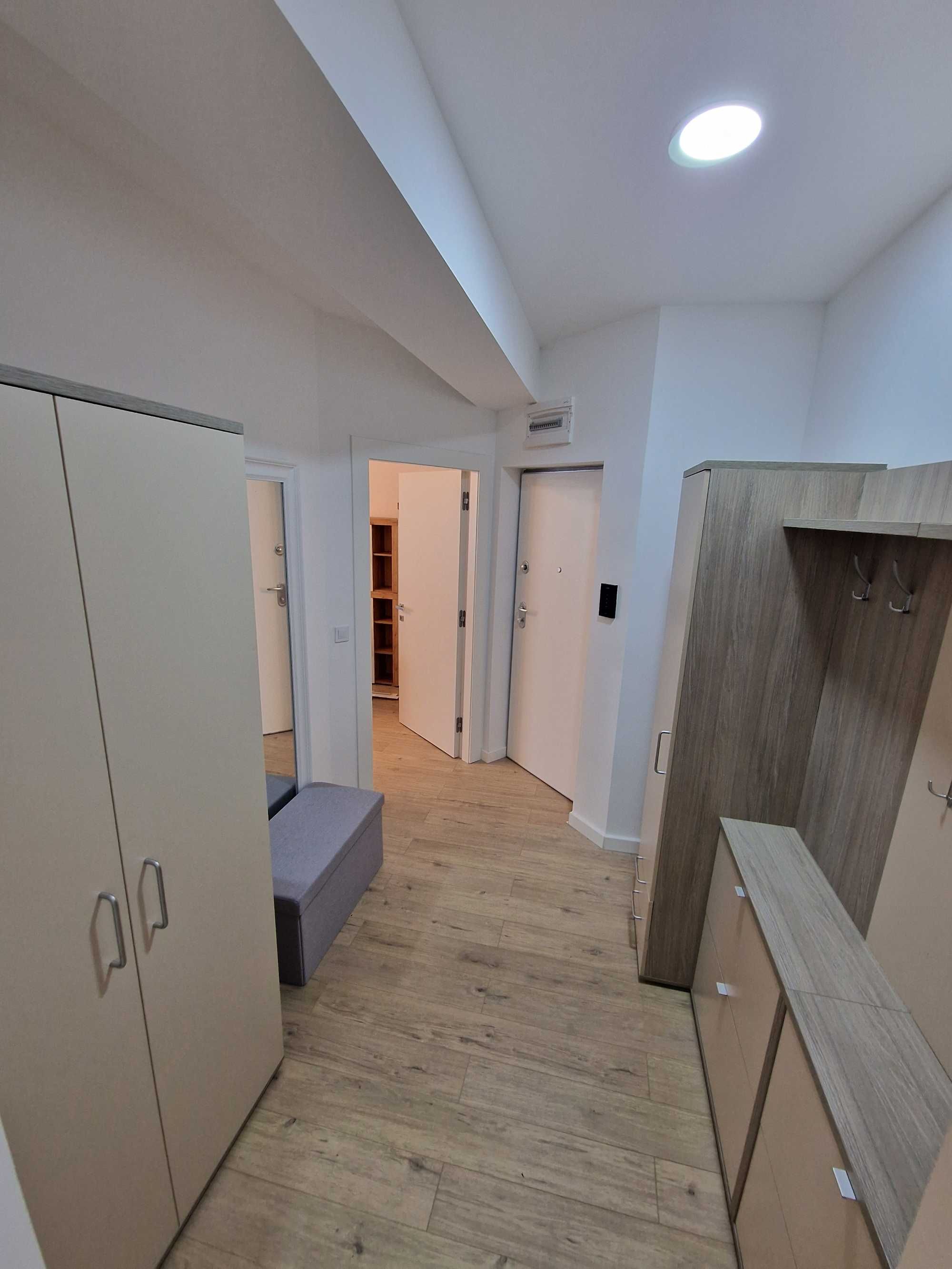 Rond Omv, Pipera apartament in bloc nou, loc parcare.