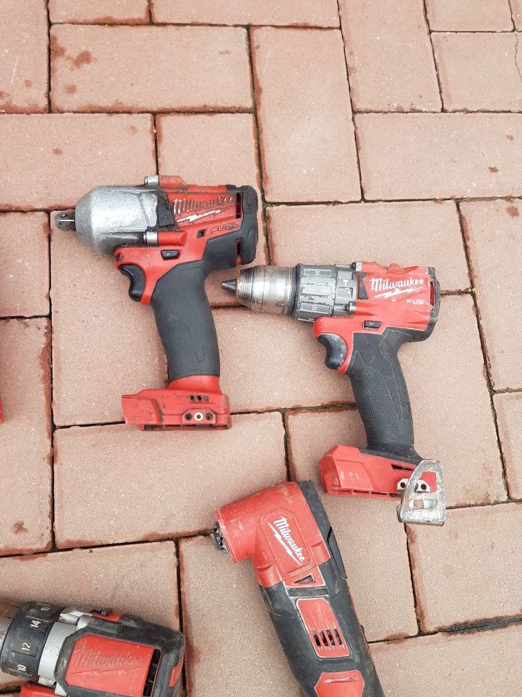 Scule milwaukee  m18