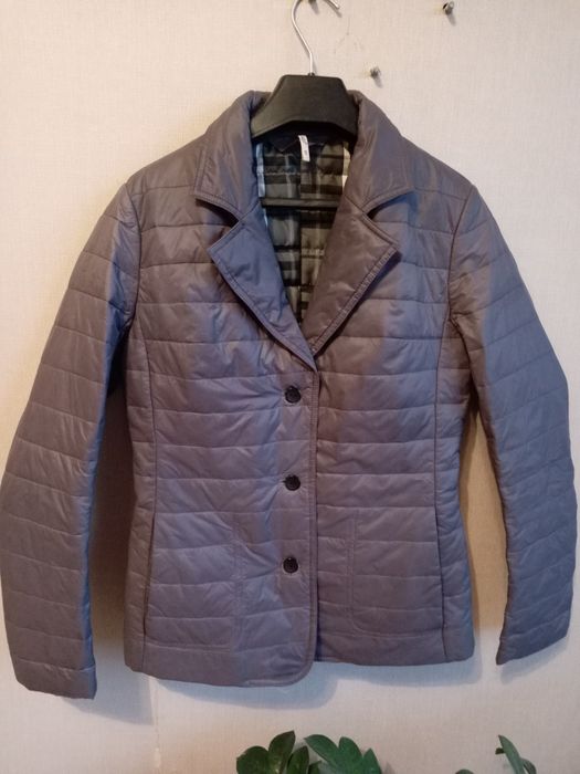 Ветровка для девочки