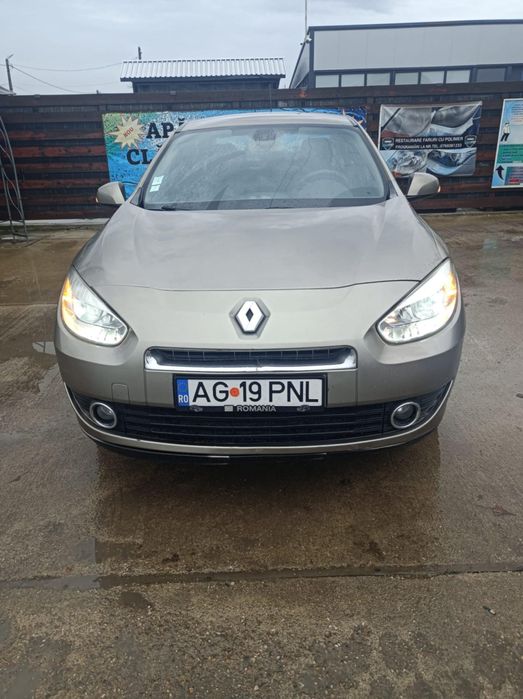 Vând Renault Fluence
