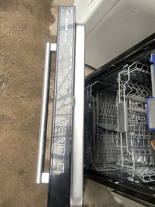 Продается посудомоечная машини Goodwell в хорошем состоянии