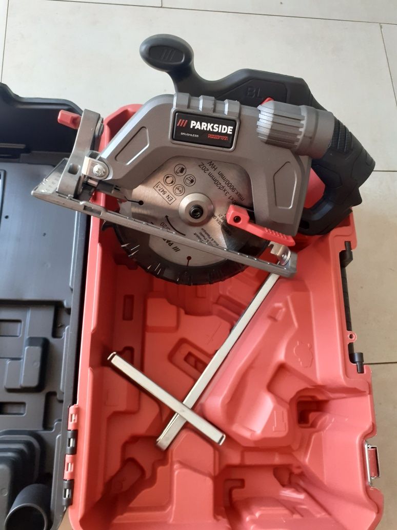 Parkside PHKSAP 12 A1 – 12V акумулаторна циркулярна машина (нова)