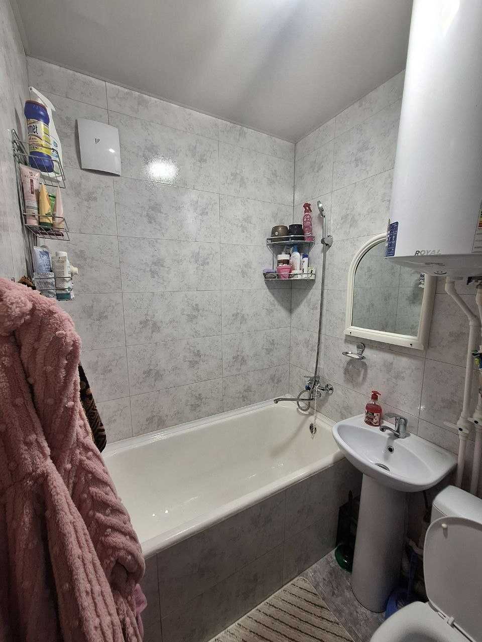 Срочно продам 2-х комнатную квартиру в Чирчике