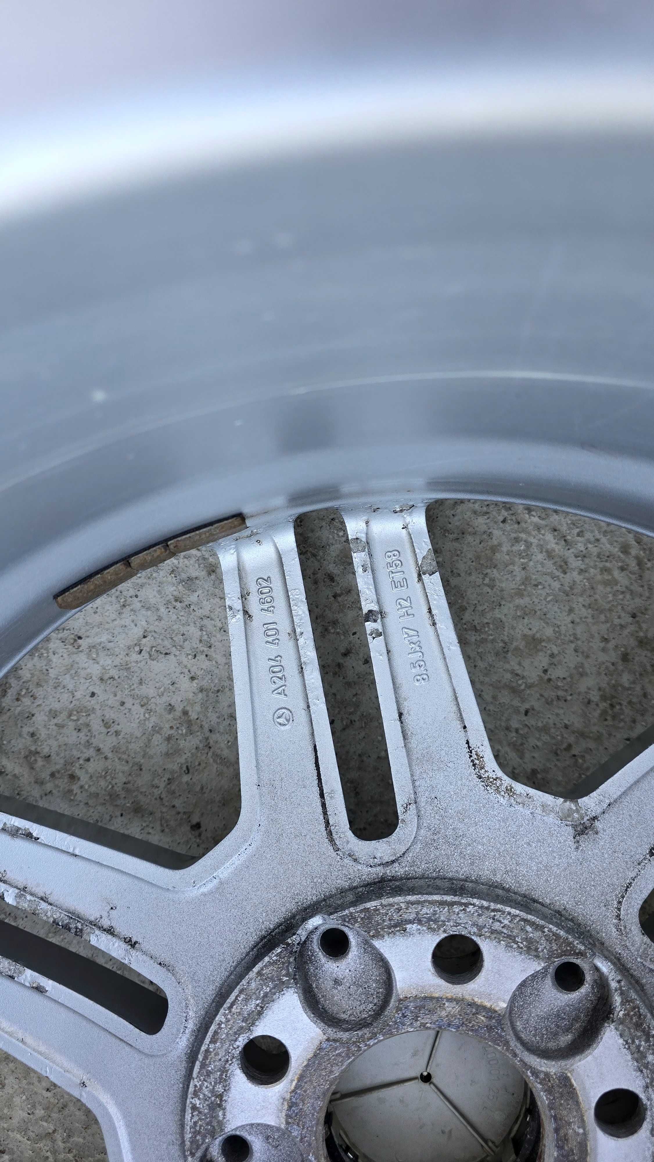 Джанти Mercedes AMG 17" с гуми MAXXIS
