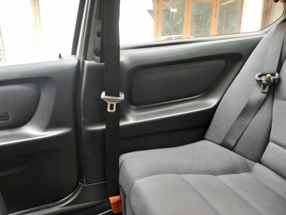 Салон за E36 Compact и много други дреболии