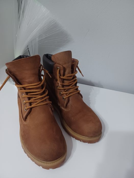 Bocanci Timberland 40