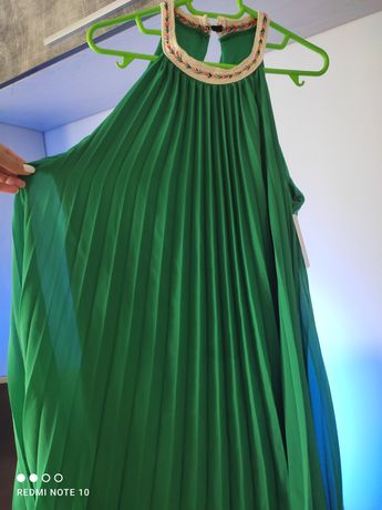 Vând rochita verde