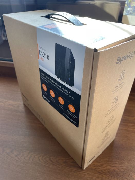 Сетевое хранилище Synology DS218 (NAS)