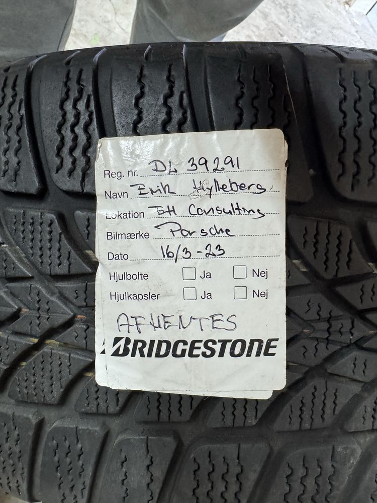 Джанти със зимни гуми 5х112 R19 за Porsche Macan